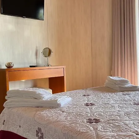 Bungalow T2 Com Piscina Privada A 5 Minutos Do Centro Do Geres - Retiro Dos Barbosas Vakantiehuis Vieira do Minho