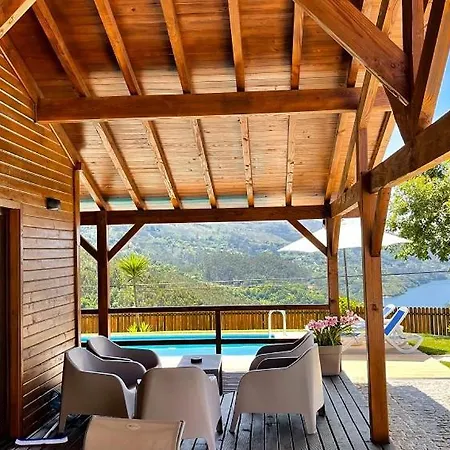 Vakantiehuis Bungalow T2 Com Piscina Privada A 5 Minutos Do Centro Do Geres - Retiro Dos Barbosas